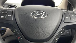 Used 2019 Hyundai Xcent [2017-2019] S Petrol Petrol Manual top_features Airbags