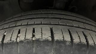 Used 2018 Hyundai i20 Active [2015-2020] 1.2 S Petrol Manual tyres LEFT FRONT TYRE TREAD VIEW