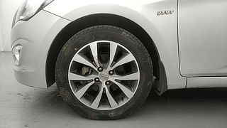 Used 2017 Hyundai Fluidic Verna 4S [2015-2018] 1.6 VTVT SX AT Petrol Automatic tyres LEFT FRONT TYRE RIM VIEW