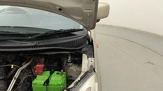 Used 2013 Maruti Suzuki Wagon R 1.0 [2010-2019] VXi Petrol Manual engine ENGINE LEFT SIDE HINGE & APRON VIEW