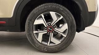 Used 2020 Kia Sonet GTX Plus 1.5 AT Diesel Automatic tyres LEFT REAR TYRE RIM VIEW