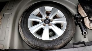 Used 2013 Toyota Corolla Altis [2011-2014] G Diesel Diesel Manual tyres SPARE TYRE VIEW