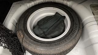 Used 2010 Hyundai Verna [2006-2010] VTVT SX 1.6 Petrol Manual tyres SPARE TYRE VIEW