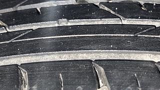 Used 2019 Hyundai Verna [2017-2020] 1.6 VTVT SX Petrol Manual tyres RIGHT REAR TYRE TREAD VIEW