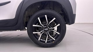 Used 2018 Mahindra KUV100 NXT K6+ 6 STR Petrol Manual tyres LEFT REAR TYRE RIM VIEW