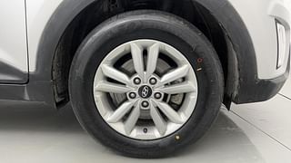 Used 2018 Hyundai Creta [2015-2018] 1.6 S Plus Auto Diesel Automatic tyres RIGHT FRONT TYRE RIM VIEW