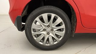 Used 2017 Maruti Suzuki Baleno [2015-2019] Zeta AT Petrol Petrol Automatic tyres RIGHT REAR TYRE RIM VIEW