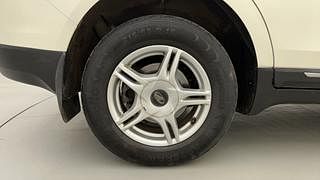 Used 2018 Mahindra Marazzo M6 8str Diesel Manual tyres RIGHT REAR TYRE RIM VIEW