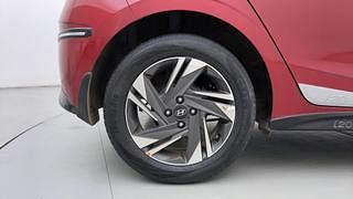 Used 2021 Hyundai New i20 Asta (O) 1.5 MT Dual Tone Diesel Manual tyres RIGHT REAR TYRE RIM VIEW