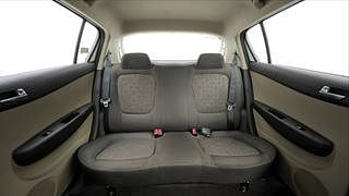 Used 2011 Hyundai i20 [2008-2012] Magna 1.2 Petrol Manual interior REAR SEAT CONDITION VIEW