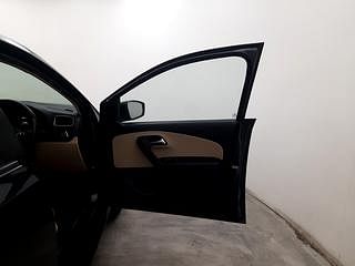 Used 2015 Volkswagen Polo [2015-2019] Highline1.2L (P) Petrol Manual interior RIGHT FRONT DOOR OPEN VIEW