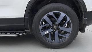 Used 2022 Tata Safari XZA Plus Diesel Automatic tyres LEFT REAR TYRE RIM VIEW