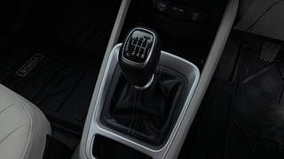 Used 2022 Hyundai Venue S Plus 1.5 CRDi Diesel Manual interior GEAR  KNOB VIEW