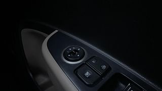 Used 2018 Hyundai Grand i10 [2017-2020] Magna 1.2 Kappa VTVT Petrol Manual top_features Adjustable ORVM