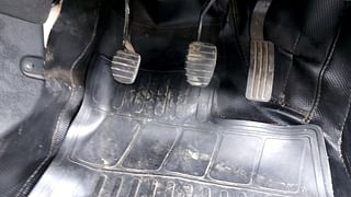 Used 2018 Nissan Terrano [2017-2020] XL (P) Petrol Manual interior PEDALS VIEW