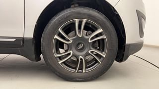 Used 2018 Mahindra Marazzo M8 Diesel Manual tyres RIGHT FRONT TYRE RIM VIEW