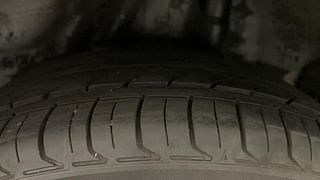 Used 2017 Honda BR-V [2016-2020] VX MT Petrol Petrol Manual tyres LEFT REAR TYRE TREAD VIEW