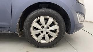 Used 2013 Hyundai i20 [2012-2014] Sportz 1.2 Petrol Manual tyres RIGHT FRONT TYRE RIM VIEW