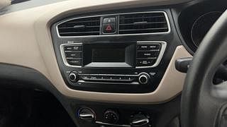 Used 2018 Hyundai Elite i20 [2014-2018] Sportz 1.2 Petrol Manual top_features Integrated (in-dash) music system