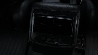 Used 2018 Hyundai Grand i10 [2017-2020] Magna 1.2 Kappa VTVT Petrol Manual top_features 2nd row AC vent