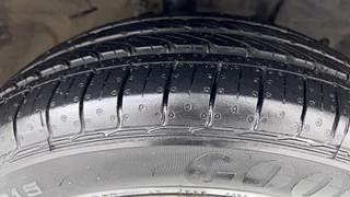 Used 2013 Renault Scala [2012-2018] RxL Diesel Diesel Manual tyres RIGHT FRONT TYRE TREAD VIEW