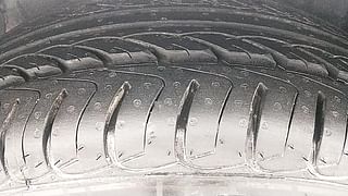 Used 2012 Hyundai Neo Fluidic Elantra [2012-2016] 1.8 SX MT VTVT Petrol Manual tyres LEFT FRONT TYRE TREAD VIEW