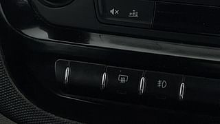 Used 2018 Tata Tiago XZ W/O Alloy Petrol Manual top_features Rear defogger