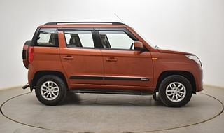 Used 2017 Mahindra TUV300 [2015-2020] T8 Diesel Manual exterior RIGHT SIDE VIEW