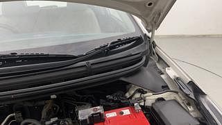 Used 2016 Hyundai i20 Active [2015-2020] 1.2 SX Petrol Manual engine ENGINE LEFT SIDE HINGE & APRON VIEW