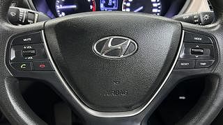 Used 2016 Hyundai Elite i20 [2014-2018] Magna 1.2 Petrol Manual top_features Steering mounted controls