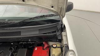 Used 2015 Maruti Suzuki Ritz [2012-2017] Ldi Diesel Manual engine ENGINE LEFT SIDE HINGE & APRON VIEW