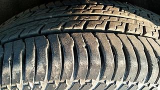Used 2014 Ford EcoSport [2013-2015] Titanium 1.5L Ti-VCT AT Petrol Automatic tyres RIGHT REAR TYRE TREAD VIEW