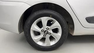 Used 2017 Hyundai Xcent [2017-2019] SX Petrol Petrol Manual tyres RIGHT REAR TYRE RIM VIEW