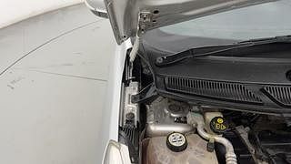 Used 2015 Ford Figo Aspire [2015-2019] Titanium 1.5 Ti-VCT AT Petrol Automatic engine ENGINE RIGHT SIDE HINGE & APRON VIEW