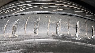 Used 2011 Hyundai Santro Xing [2007-2014] GLS Petrol Manual tyres RIGHT FRONT TYRE TREAD VIEW