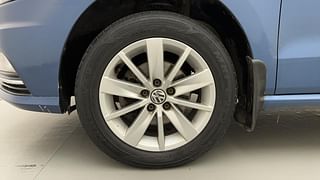 Used 2017 Volkswagen Ameo [2016-2020] Highline1.2L Plus (P) Petrol Manual tyres LEFT FRONT TYRE RIM VIEW