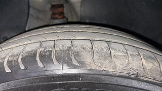 Used 2015 Hyundai Creta [2015-2018] 1.6 SX (O) Diesel Manual tyres RIGHT REAR TYRE TREAD VIEW