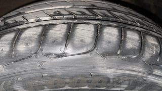 Used 2016 Maruti Suzuki Ciaz [2014-2017] ZXi AT Petrol Automatic tyres RIGHT FRONT TYRE TREAD VIEW