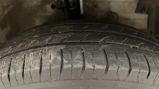 Used 2013 Maruti Suzuki Swift [2011-2017] LDi Diesel Manual tyres RIGHT FRONT TYRE TREAD VIEW