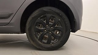 Used 2015 Hyundai Elite i20 [2014-2018] Sportz 1.2 Petrol Manual tyres LEFT REAR TYRE RIM VIEW