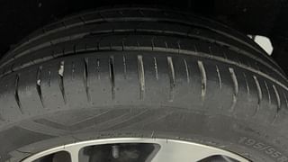 Used 2019 Maruti Suzuki Baleno [2019-2022] Zeta Petrol Petrol Manual tyres LEFT REAR TYRE TREAD VIEW