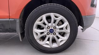 Used 2016 Ford EcoSport [2015-2017] Titanium 1.5L TDCi Diesel Manual tyres RIGHT FRONT TYRE RIM VIEW