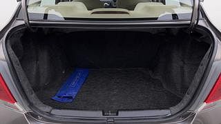 Used 2014 Honda Amaze [2013-2016] 1.2 S AT i-VTEC Petrol Automatic interior DICKY INSIDE VIEW