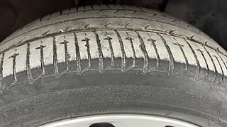 Used 2018 Nissan Micra [2013-2020] XV CVT Petrol Automatic tyres RIGHT FRONT TYRE TREAD VIEW
