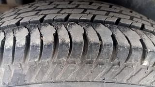 Used 2014 Maruti Suzuki Swift [2011-2017] VDi Diesel Manual tyres RIGHT REAR TYRE TREAD VIEW