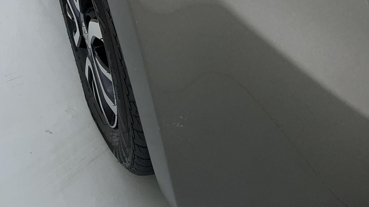 Used 2021 Maruti Suzuki Swift VXI Petrol Manual dents MINOR SCRATCH