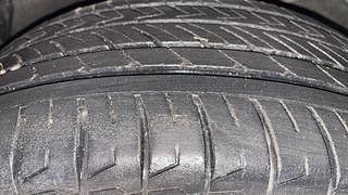 Used 2018 Maruti Suzuki Baleno [2015-2019] Zeta Petrol Petrol Manual tyres RIGHT FRONT TYRE TREAD VIEW