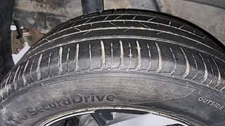 Used 2020 Hyundai Venue [2019-2022] SX 1.0  Turbo iMT Petrol Manual tyres RIGHT REAR TYRE TREAD VIEW