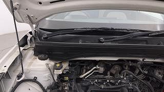 Used 2022 Hyundai Venue SX 1.2 Petrol Petrol Manual engine ENGINE RIGHT SIDE HINGE & APRON VIEW