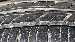 Used 2015 Maruti Suzuki Ritz [2012-2017] Ldi Diesel Manual tyres RIGHT REAR TYRE TREAD VIEW